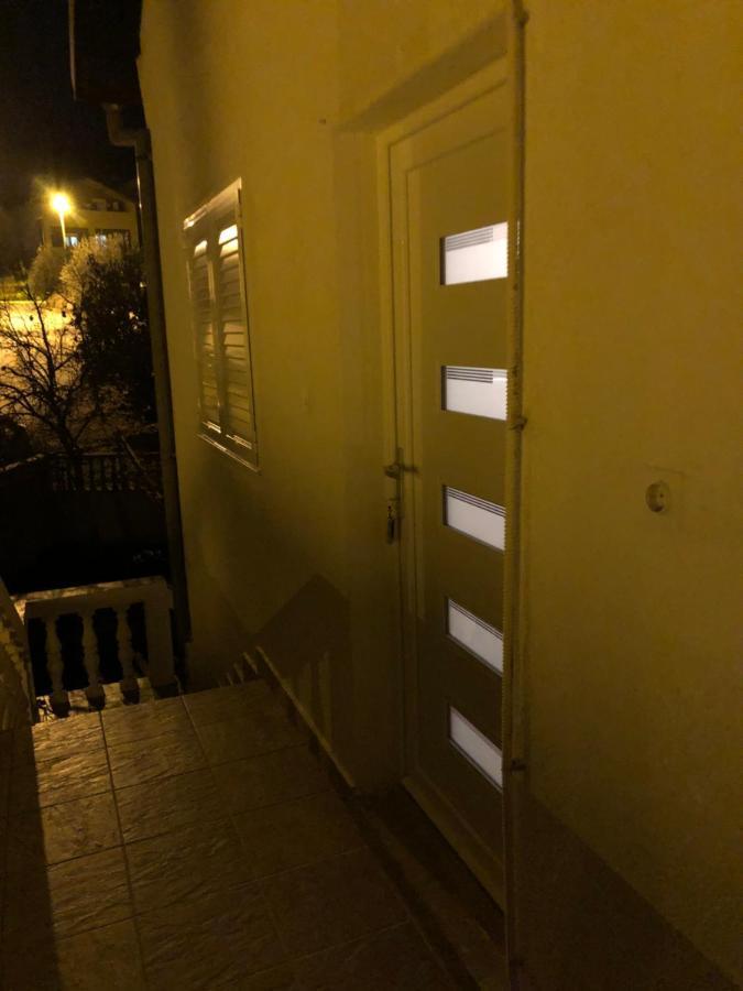 Apartment Raslina 외부 사진