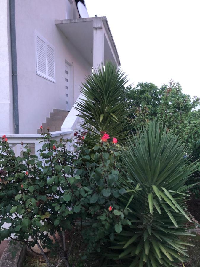 Apartment Raslina 외부 사진
