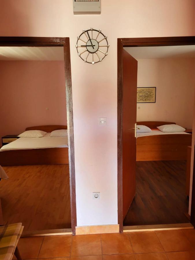 Apartment Raslina 외부 사진