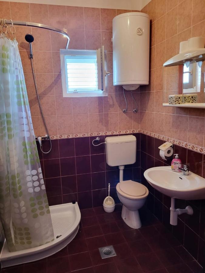 Apartment Raslina 외부 사진