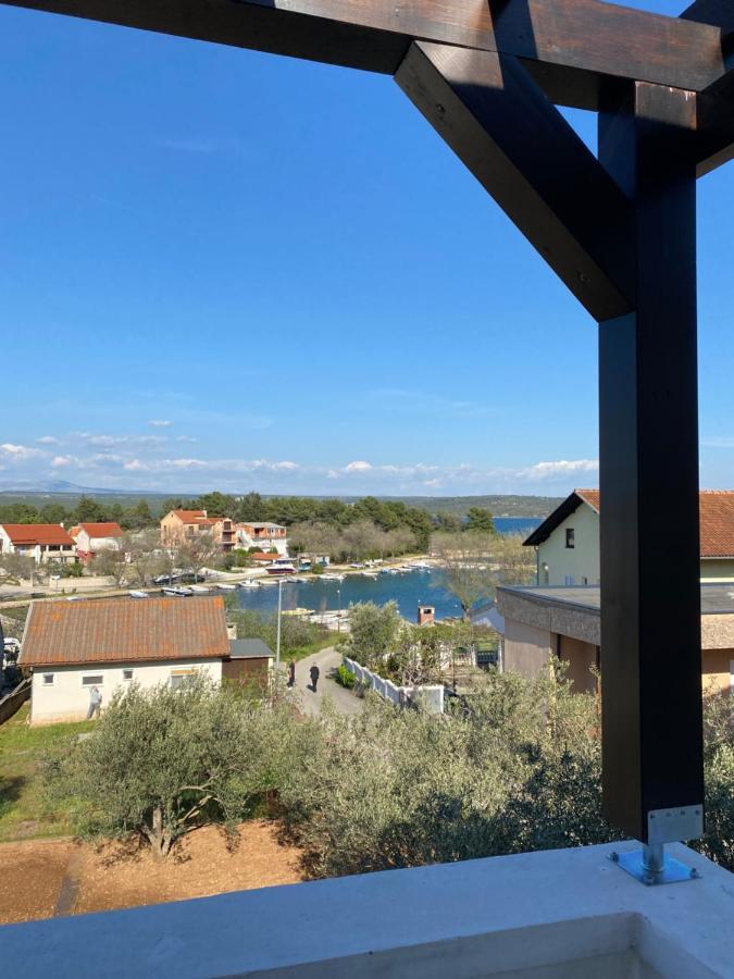 Apartment Raslina 외부 사진