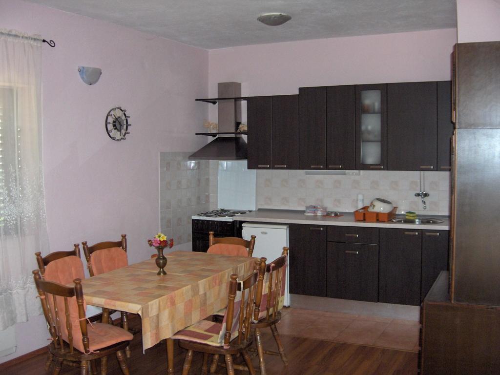 Apartment Raslina 객실 사진