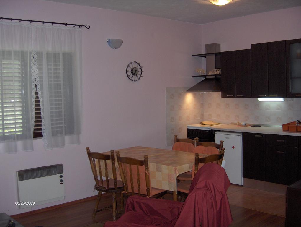 Apartment Raslina 객실 사진